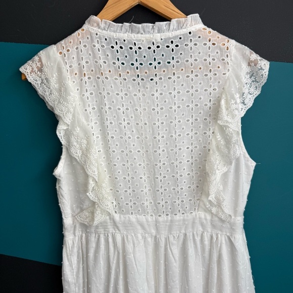 Elegant White Eyelet Midi Dress - Picture 7 of 13